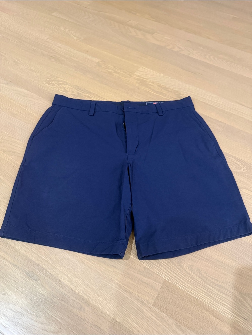 Vineyard Vines Blue Men’s Shorts Preppy 35w 8” Inseam